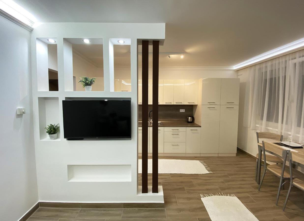 Hajdúszoboszló Andrea Apartmanok 2 מראה חיצוני תמונה
