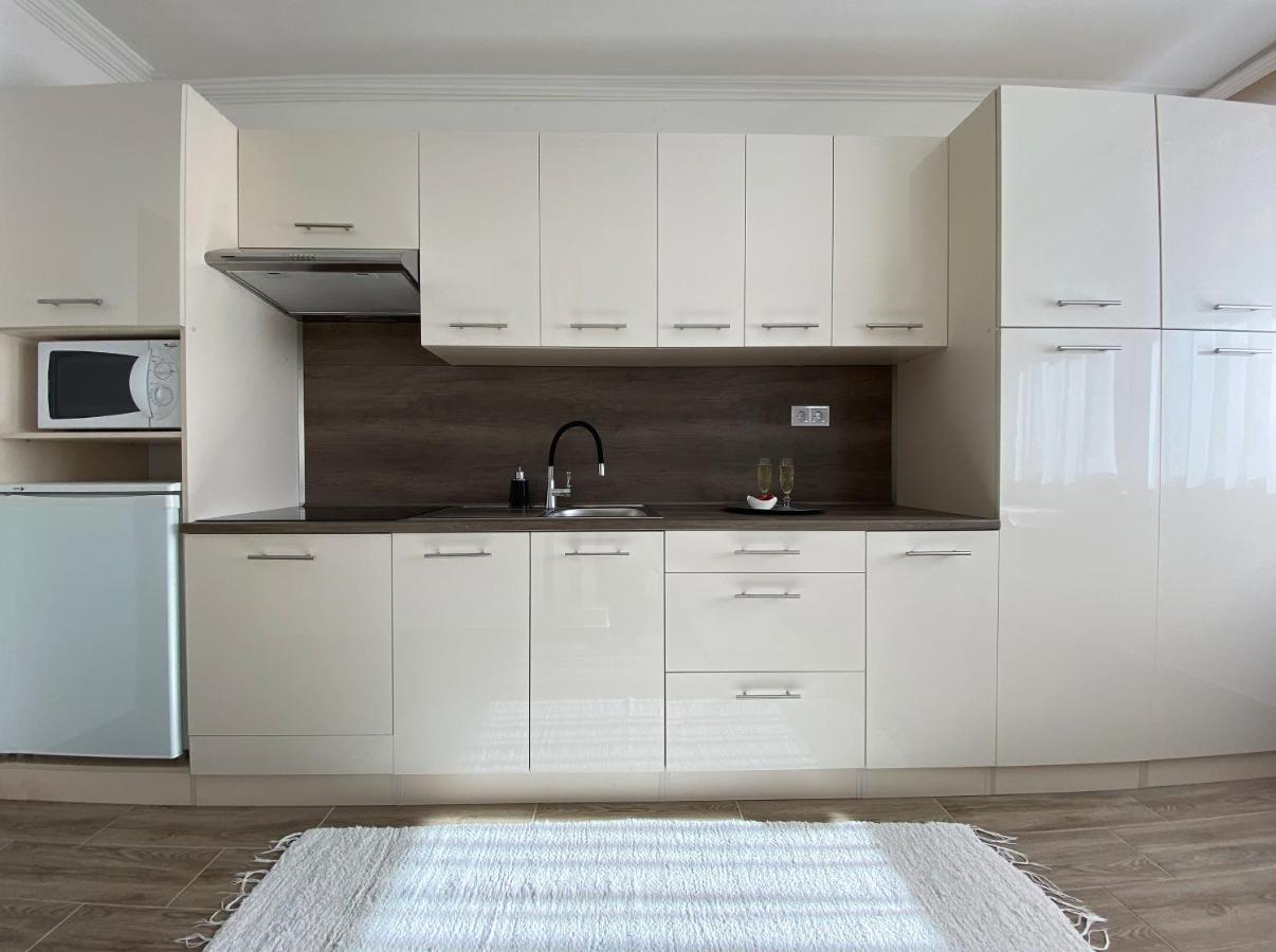 Hajdúszoboszló Andrea Apartmanok 2 מראה חיצוני תמונה